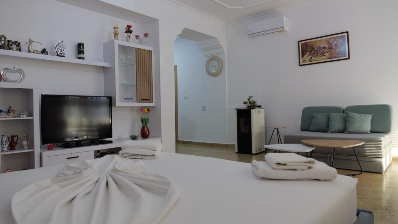 Kiri S.apartaments Apartment
